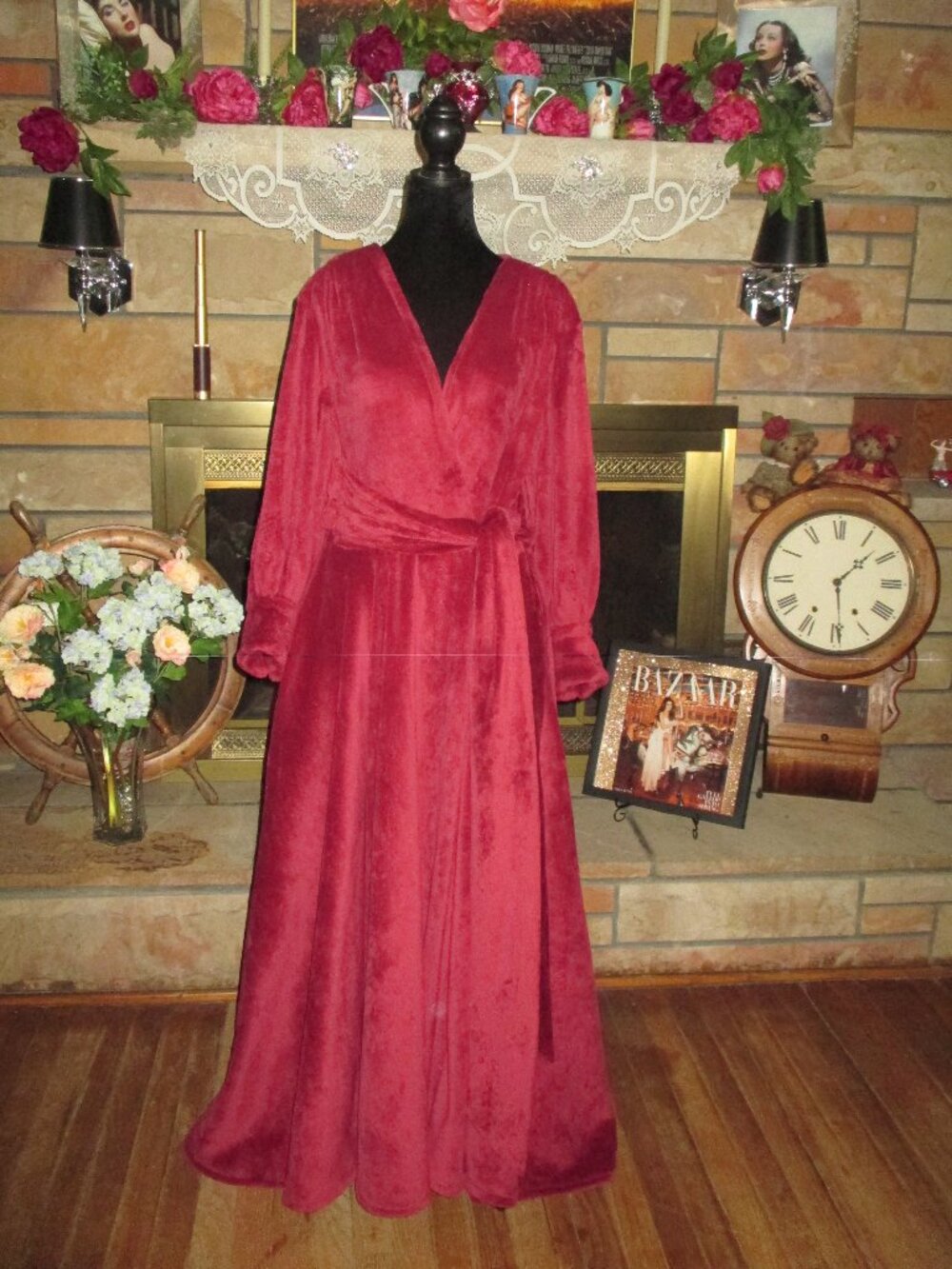 Catherine D'Lish Robe - Picture 3 of 9